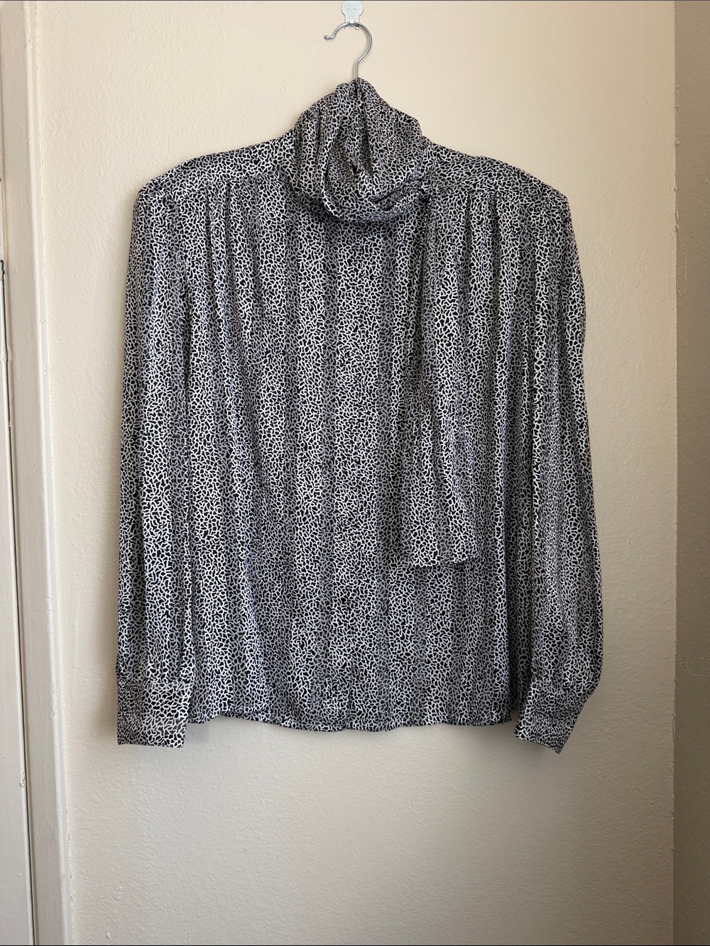 La Chine Vintage Black & White Printed Tie-Neck Blouse By Galinda Wang Size 2X